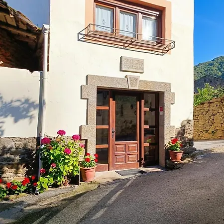 Casa Vacacional Martina Holiday home *